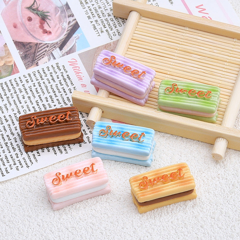 Sweet Sandwich Biscuit Charms