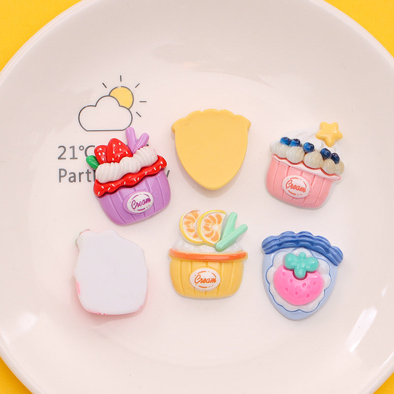 Cartoon Cupcake Charms