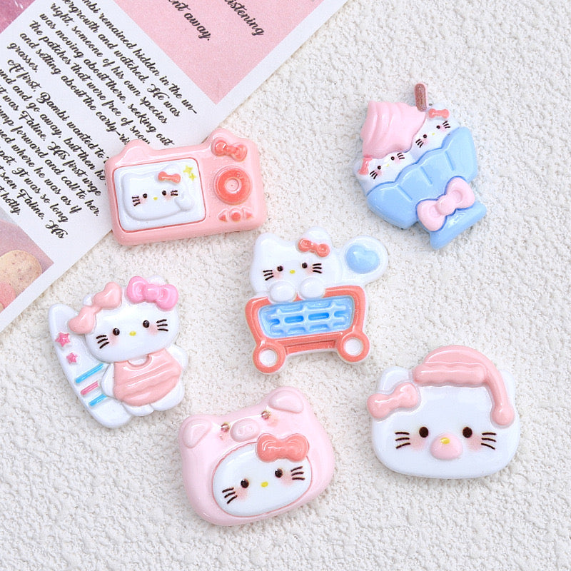 Hello Kitty Summer Vacation Charms