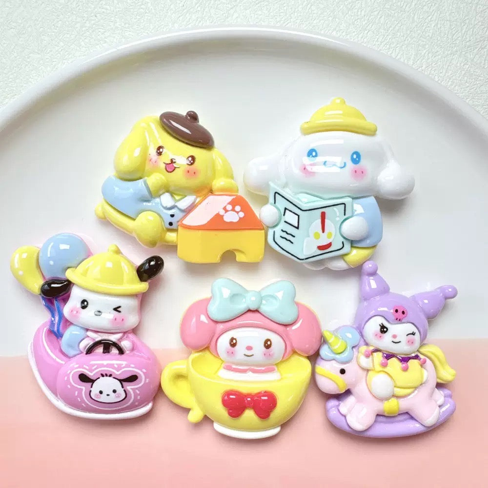 Grandes amuletos de Sanrio 