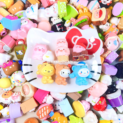 Encantos de botellas para manualidades de bricolaje.