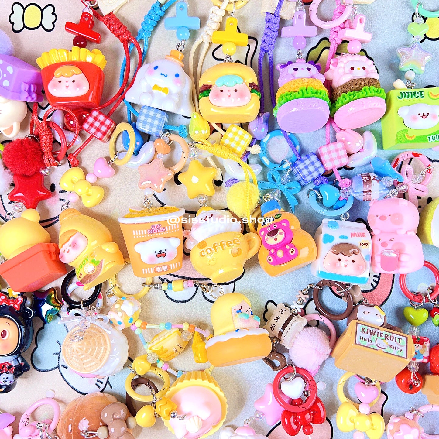 Colgante lindo del bolso del llavero de la torta del gatito