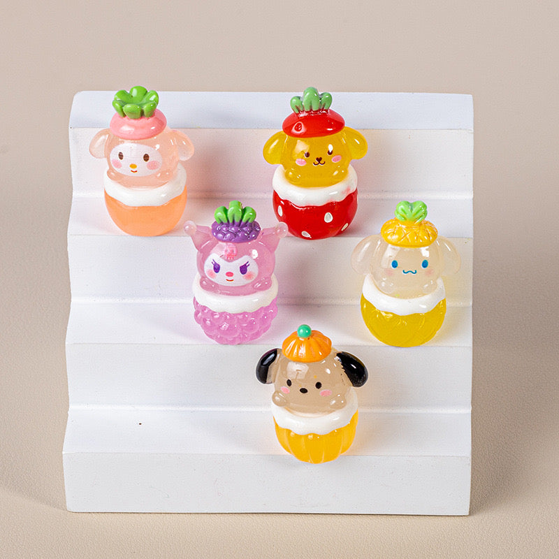 Amuletos luminosos de frutas Sanrio 