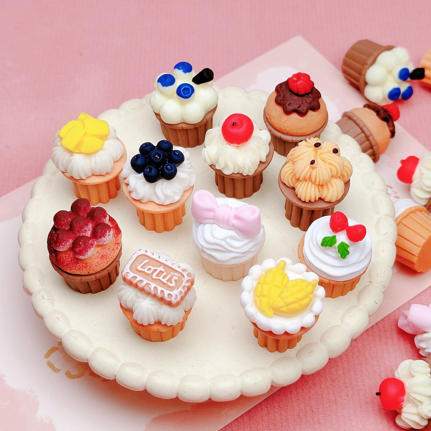 Mini Fruit Cupcakes